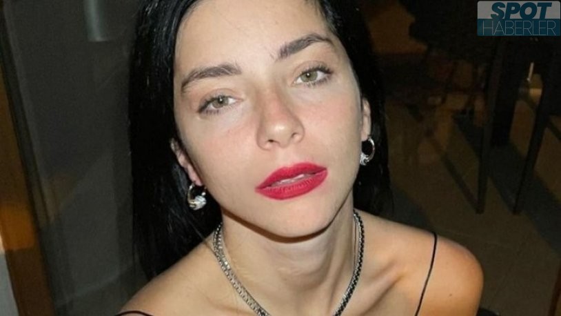 Merve Boluğur frikik vermemek için göğüs ucunu böyle kapattı