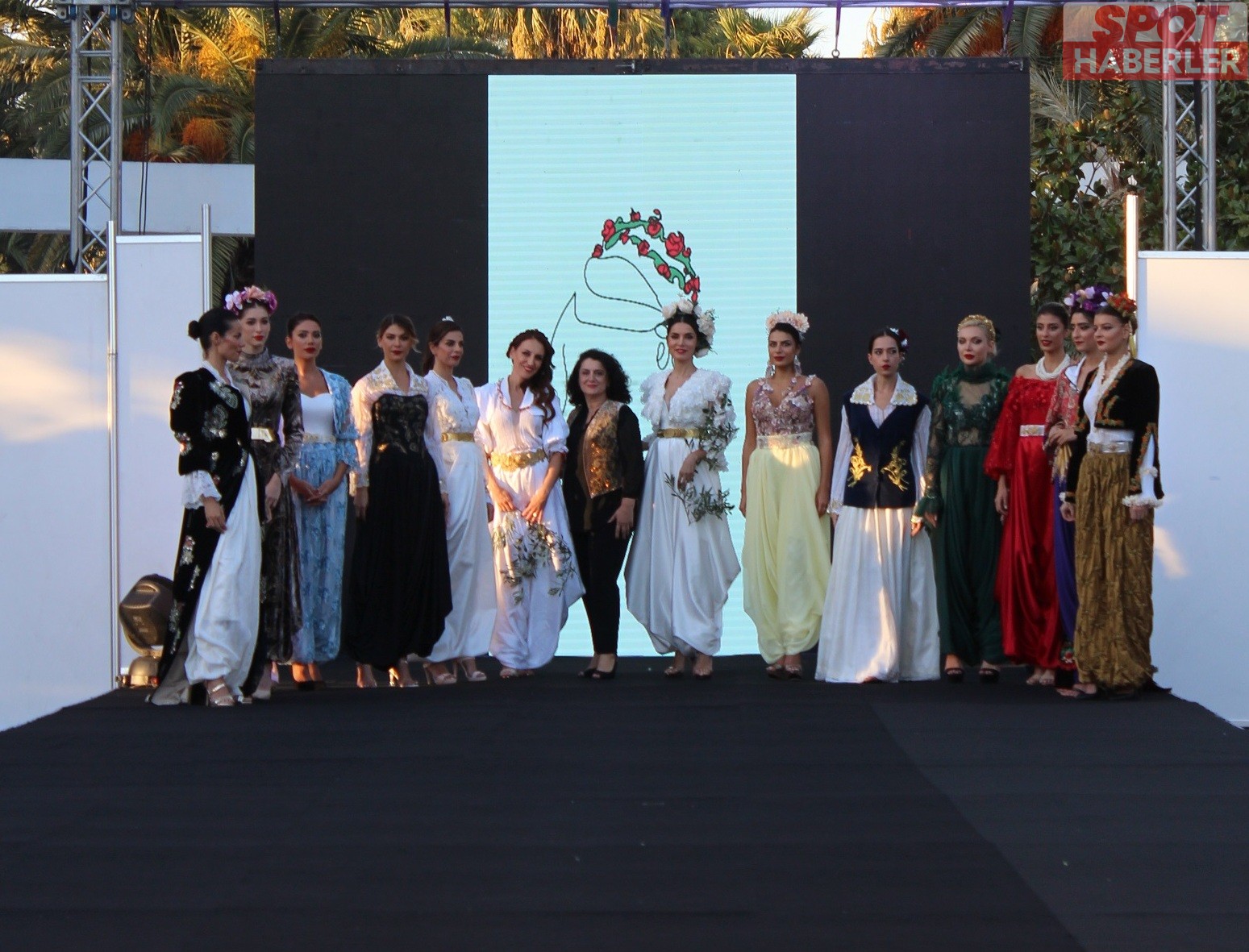 BALKAN FESTİVALİNDE MÜESSER KURT RÜZGARI ESTİ