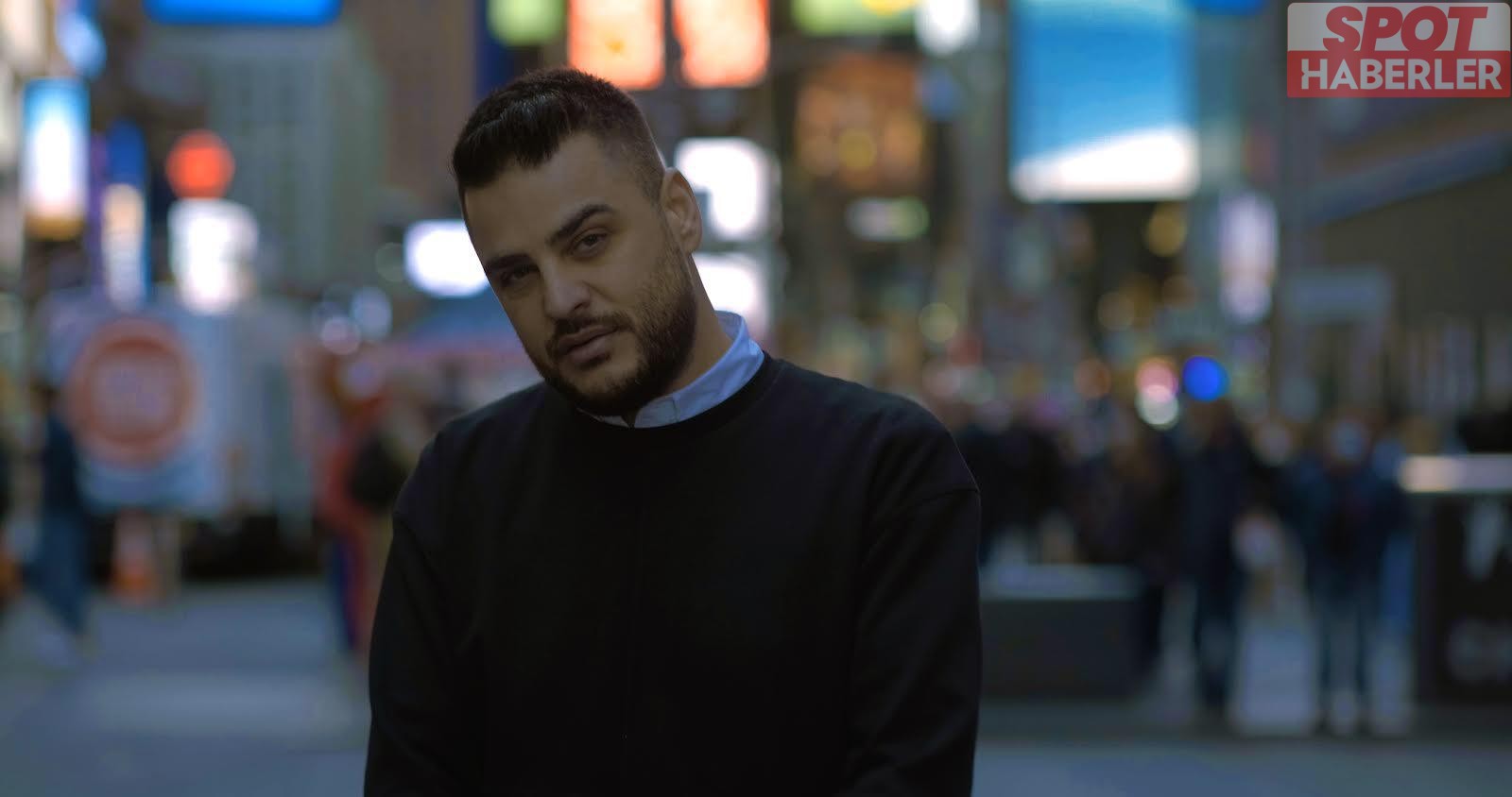 Sezen Aksu Şarkısı Samy Ertan Sesinden New York Sokaklarında Yankılandı!