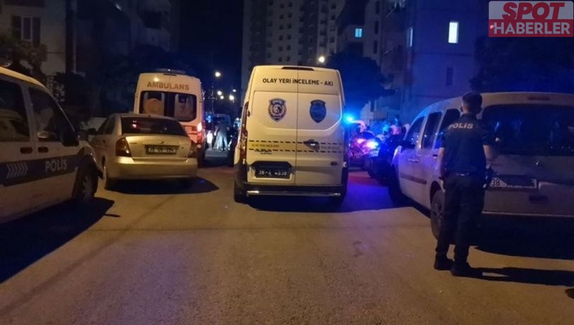 Tabancayla oynayan 3 yaşındaki çocuk, babasının ölümüne neden oldu