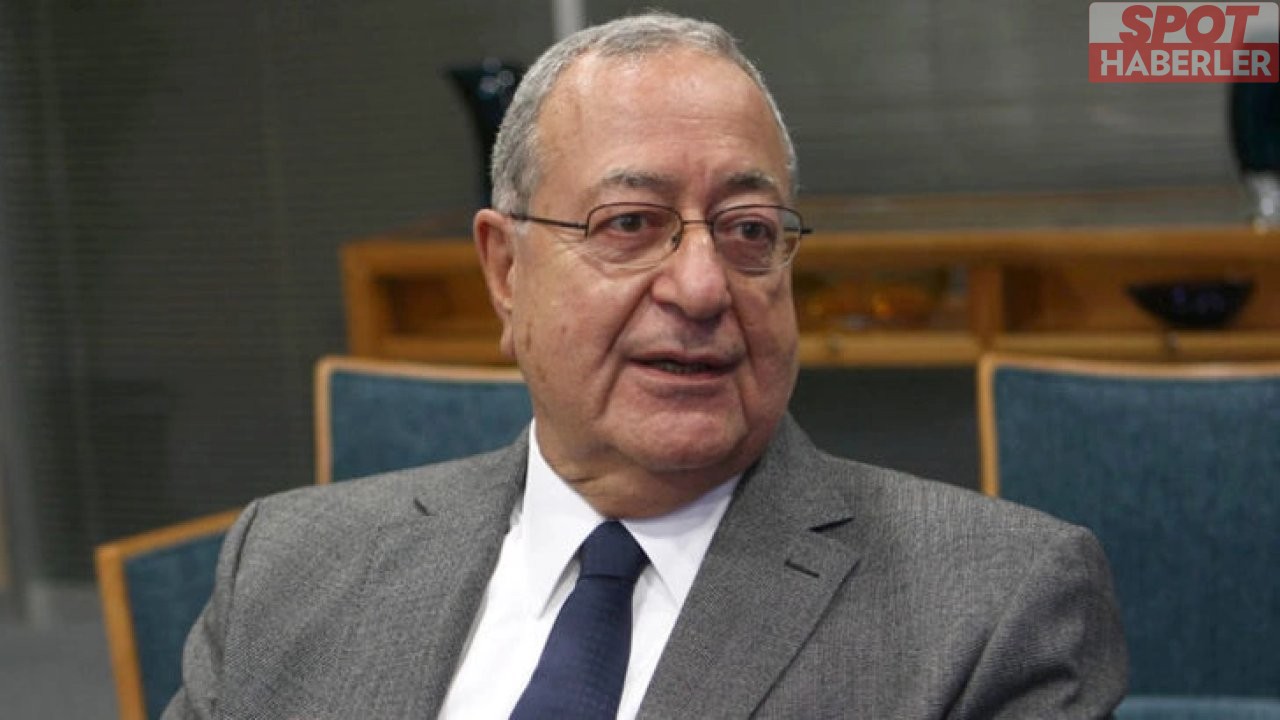 Mehmet Barlas , Türkiye’nin Yanlış Suriye Politikasından Ahmet Davutoğlu’nu Sorumlu Tuttu