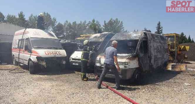4 Küçük Çocuk Ambulans Yaktı