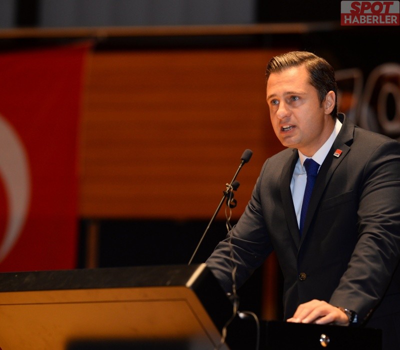 Deniz Yücel’den Erdoğan’a: “Bir gece ansızın giremez”