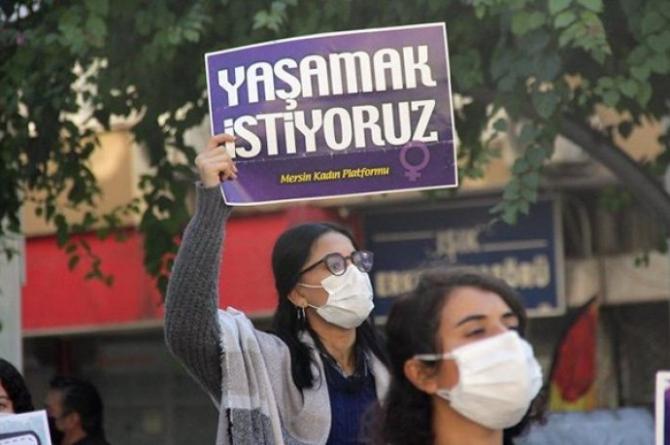 Evli olduğu kadını ruhsatsız tabancasıyla öldürdü