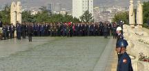 Devlet erkanının Anıtkabir’i ziyaret etti