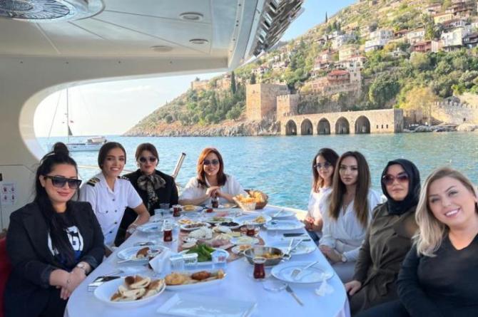 Kadın Kolları’ndan yatta değerlendirme toplantısı