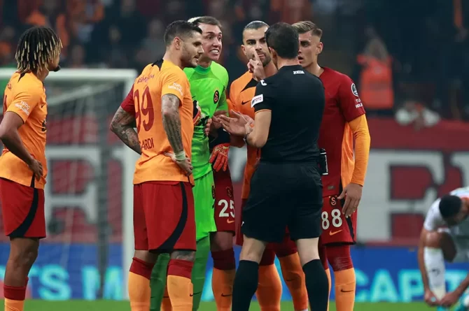 PFDK, Galatasaray’a ceza yağdırdı!