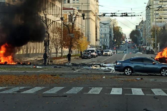 Kiev’de Almanya Konsolosluğu’nun bulunduğu bina vuruldu
