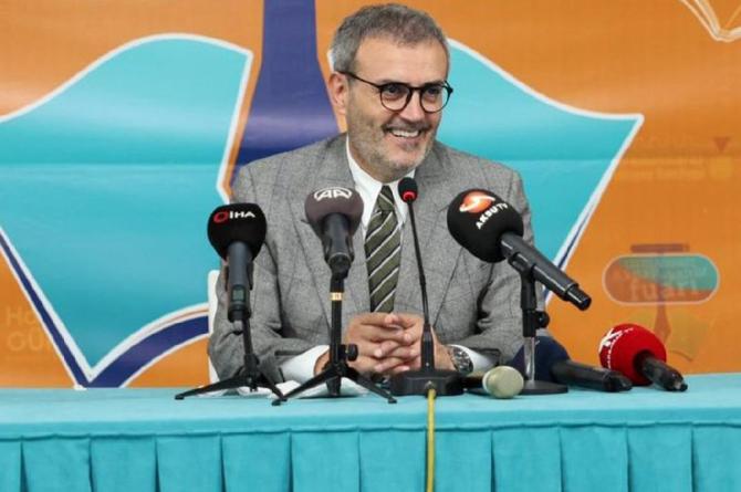 Mahir Ünal, görevinden istifa etti