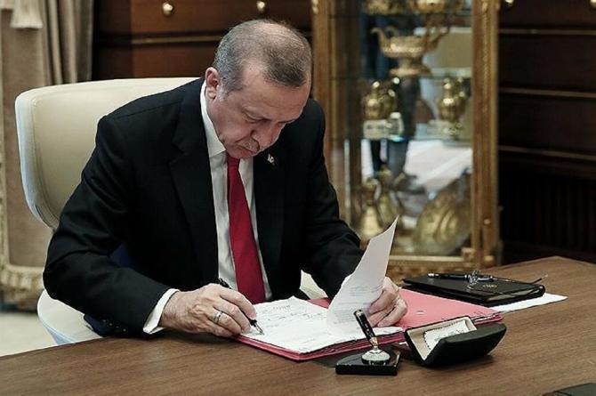 Cumhurbaşkanı Erdoğan’ın imzaladığı atama ve görevden alma kararları Resmi Gazete’de