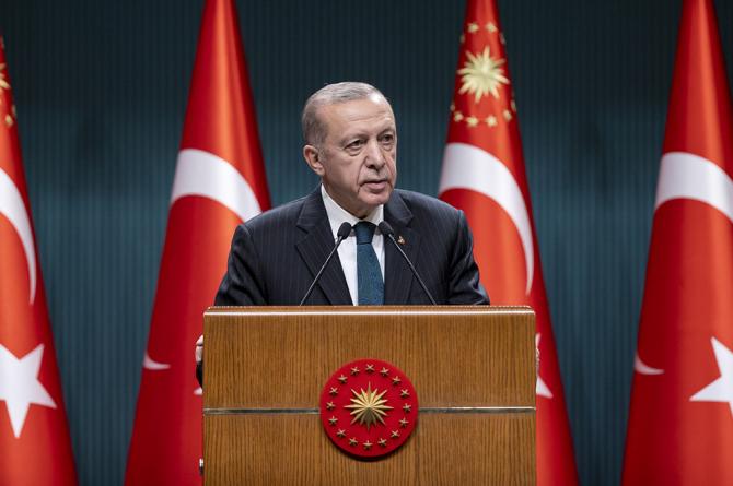 Erdoğan kabine toplantısı sonrası açıklamalarda bulunuyor