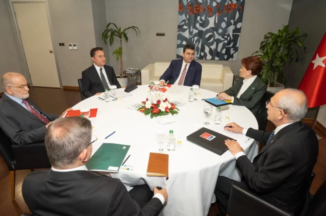 Altılı Masa toplantısının perde arkası: ‘Akşener direnmedi’