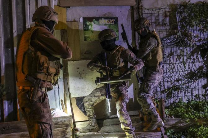 Zehir tacirlerine büyük operasyon: Sabah 05.00’te başladı