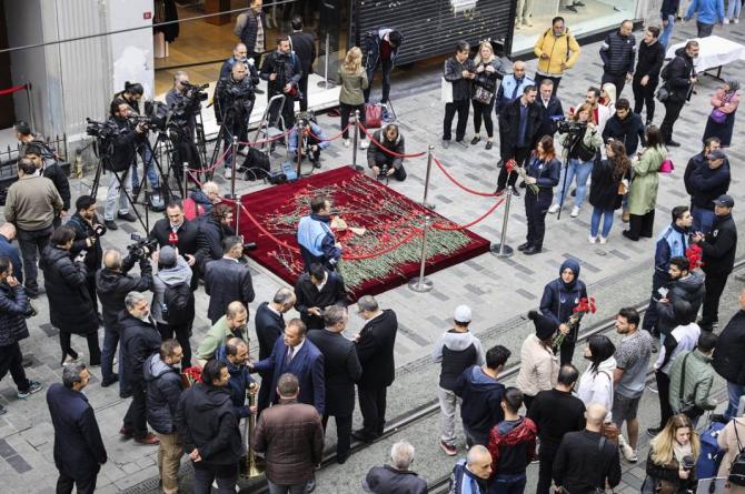 İstiklal Caddesi’ndeki terör saldırısında hayatını kaybedenler anılıyor