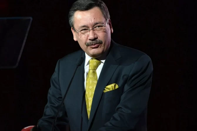 Melih Gökçek ‘TSK harekatı’ diyerek oyun videosu paylaştı