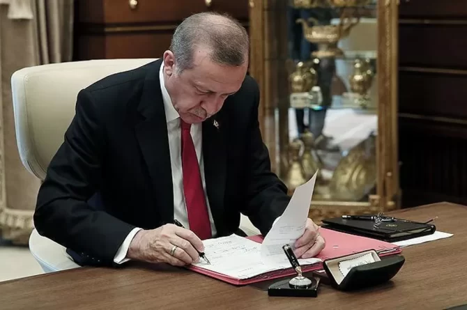 Resmi Gazete’de yayımlandı! Önemli görevden alma ve atamalar var