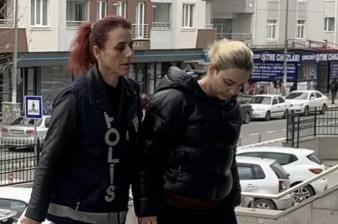Sahte doktor Ayşe Özkiraz’ın annesi ilk kez konuştu: ‘Bunların hepsi mi yalan olur?’