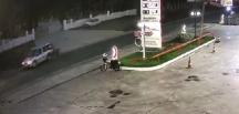 Tire’de motosiklet sürücüsünün ağır yaralandığı kaza kamerada
