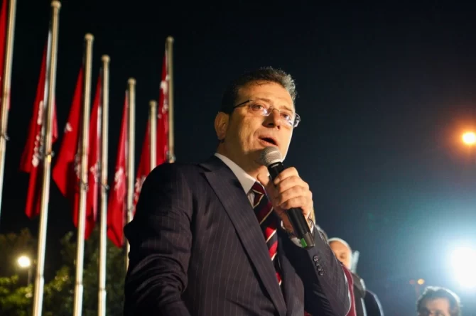 Muhaliflerden yandaşlara: Köşe yazarları, İmamoğlu’na verilen hapis cezası ve siyaset yasağı için ne dedi?