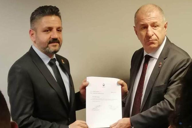 Zafer Partisi’nde kurucu başkan ve 300 parti üyesi istifa etti