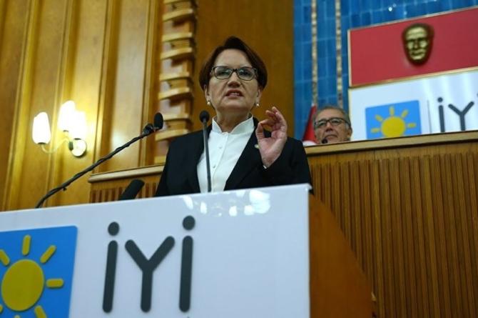 Akşener grup toplantısında konuşuyor