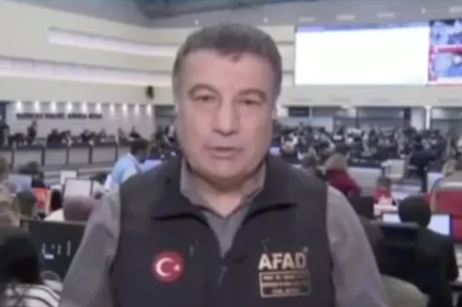 AFAD müdürü ‘geç kalmadık’ dedi, Mehmet Akif Ersoy itiraz etti