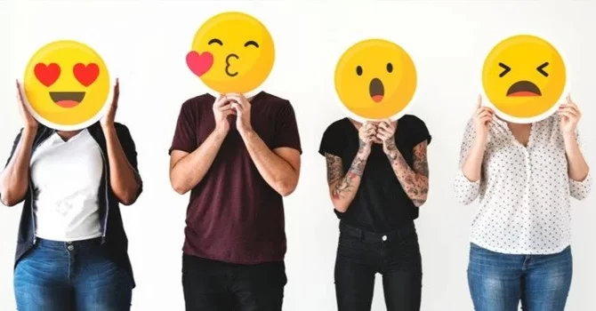 ‘İnsanlar duygularını gizlemek için emoji kullanıyor’