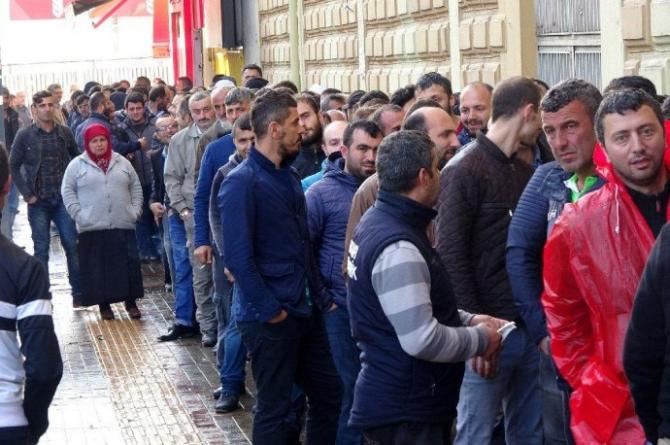 TÜİK: İşsizlik bir ayda 0,5 puan azalarak yüzde 9,7’ye geriledi