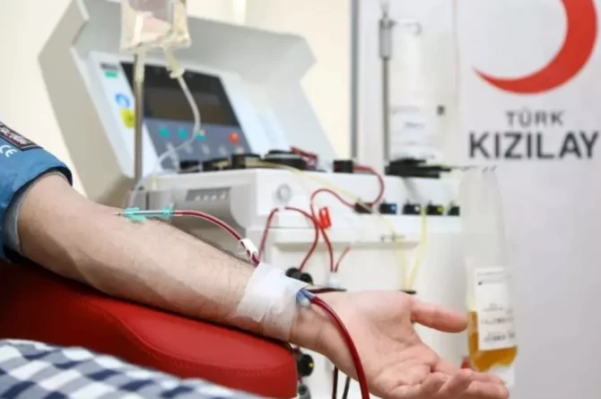 Kan parası: Kızılay ihaleyle devlet hastanelerine satmış, özelde yurttaştan ücret istenmiş