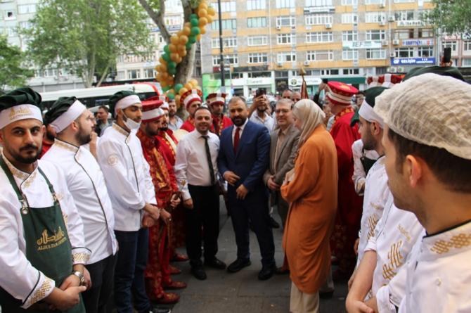 Tatlı devinden mehter marşlı açılış