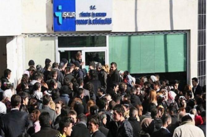 İşsizlik rakamları açıklandı: İşsiz sayısı nisanda 74 bin arttı