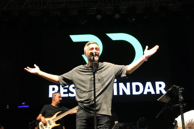 Resul Dindar’dan rekor konser