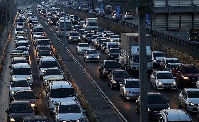İzmir’deki grev trafiği kilitledi