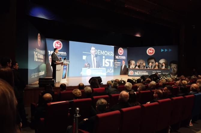 Demokrat Parti İstanbul İl kongresinde kılıçlar çekildi!