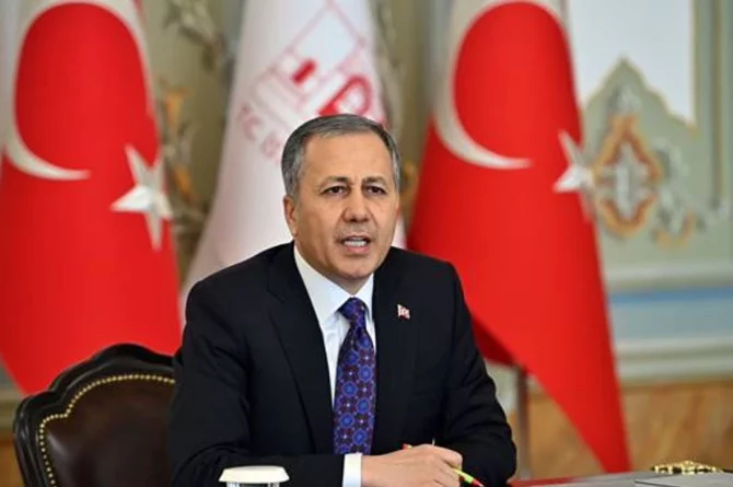 Bakan Yerlikaya: Bayram tatilinde 2 bin 101 düzensiz göçmen yakalandı
