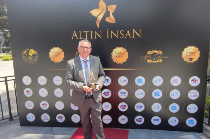 Kanserle mücadele de Türk doktora büyük ödül