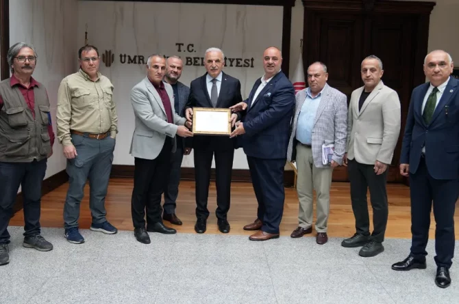 YGD’li gazetecilerden Başkan İsmet Yıldırım’a ziyaret