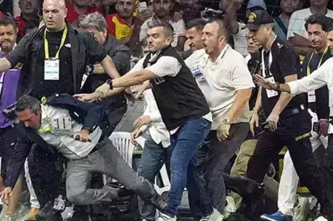 Ali Koç’tan saldırı açıklaması: Sahaya neden indim?