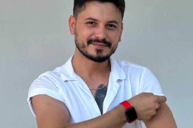 Okan Avcuoğlu: Antalya Muratpaşa’da 24 Yıllık Tecrübesiyle Efa More Kuaför