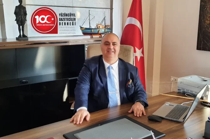 Bu zaferin ışığı bizleri daima aydınlatmaya devam edecek
