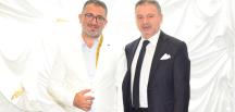 İJS DE HEYKELLERİ İLE GÜNDEM OLAN STAND