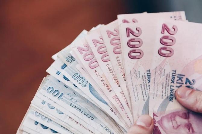 Bütçe kasım ayında açık verdi