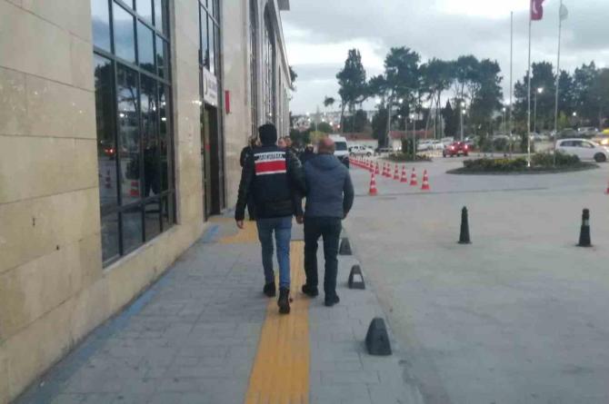 İzmir’de terör operasyonu: 5 gözaltı