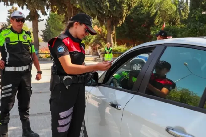 İzmir’de dev operasyon: 767 şüpheli yakalandı