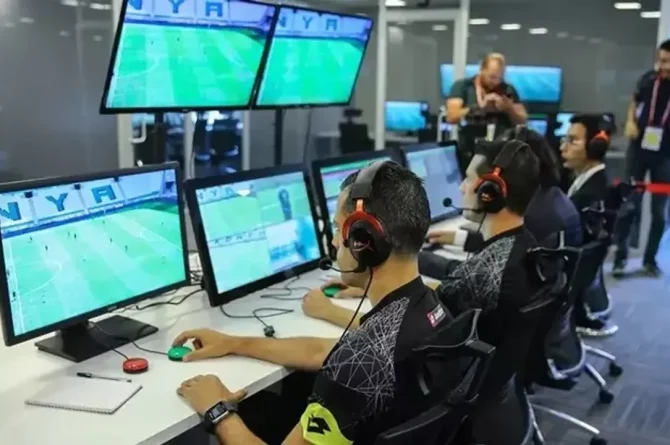Beşiktaş-Fenerbahçe derbisinin VAR hakemi belli oldu
