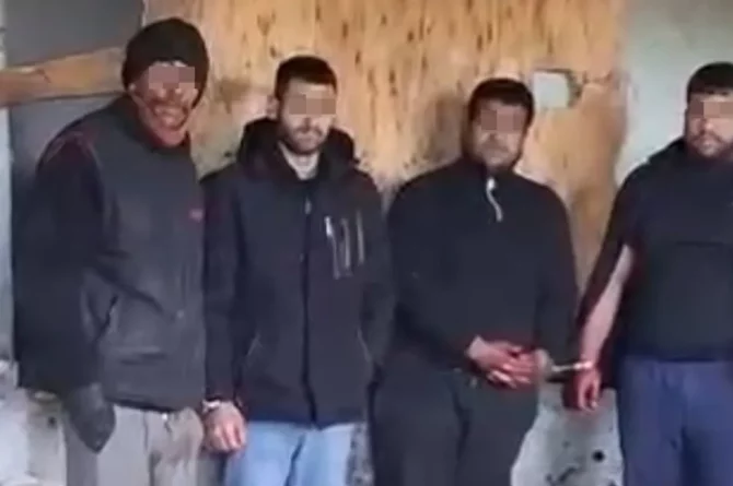 İzmir’de at eti keserken suçüstü yakalandılar