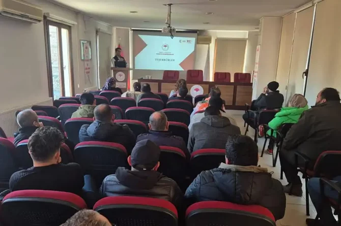 Tire’de ‘Süt Hayvancılığı Bilgilendirme Toplantısı’ düzenlendi