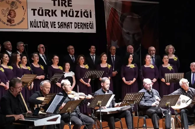 Tire Türk Müziği Kültür Ve Sanat Derneği Korosu’ndan unutulmaz konser