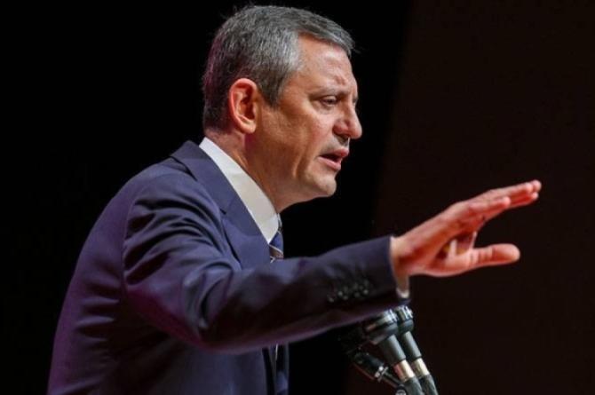 Özgür Özel: Milletin dayanacak gücü kalmadı, bıçak kemikte!