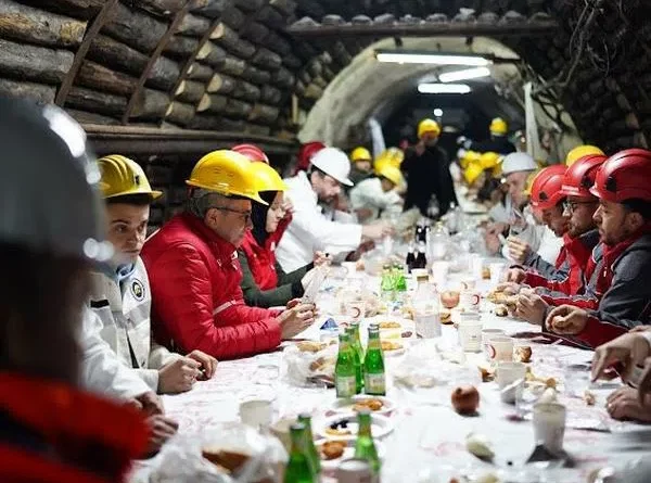 Madencilerle Dayanışma Sofrası: Kızılay Zonguldak’ta İftarda Buluştu